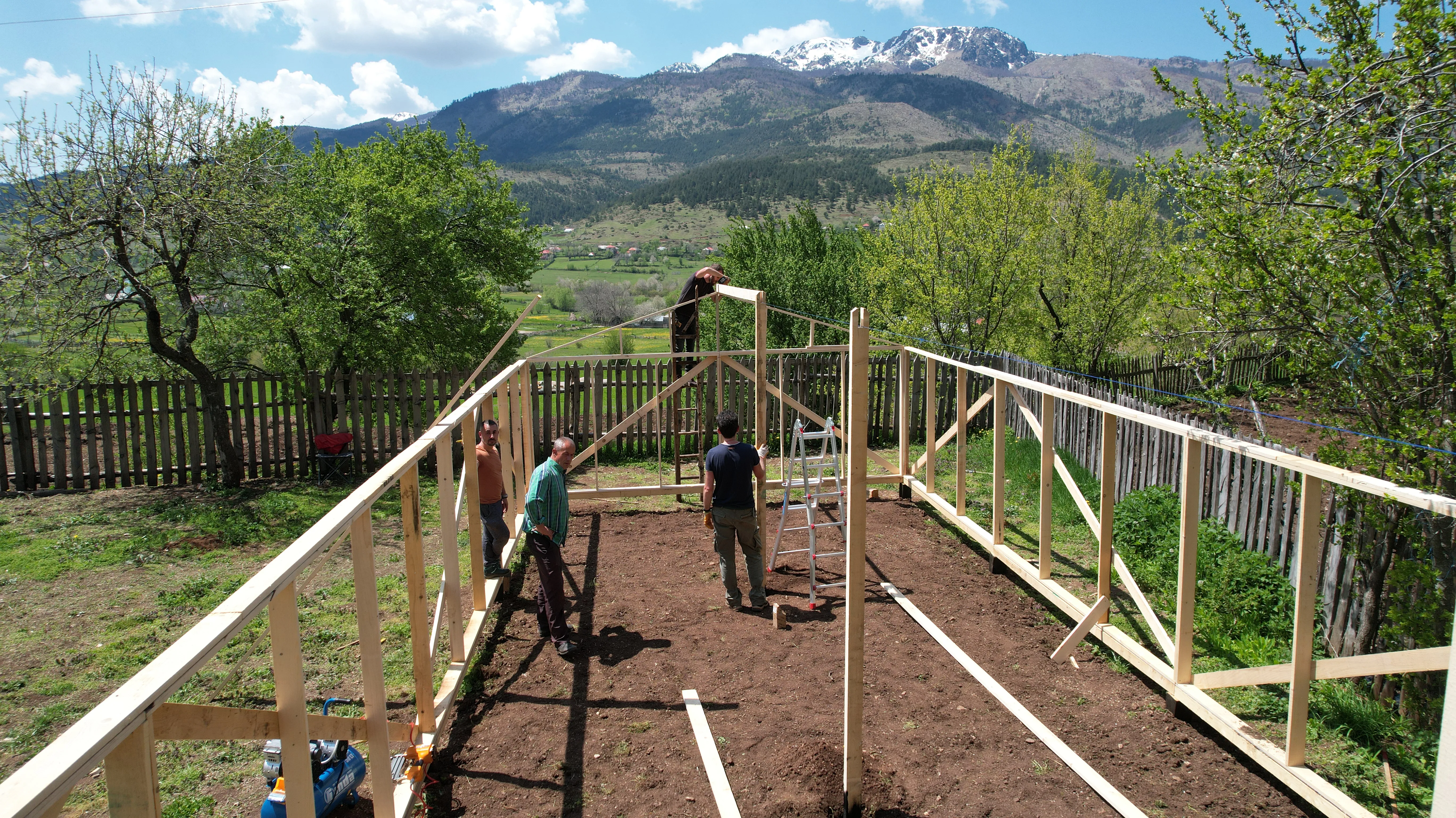 2023: Building our 1st greenhouse in Fushë Lurë